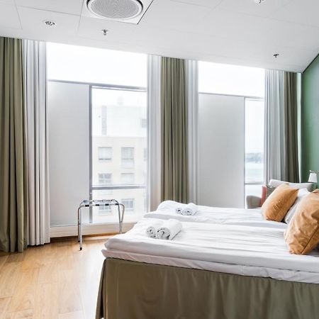 Hiisi Hotel Helsinki Jaetkaesaari Екстериор снимка