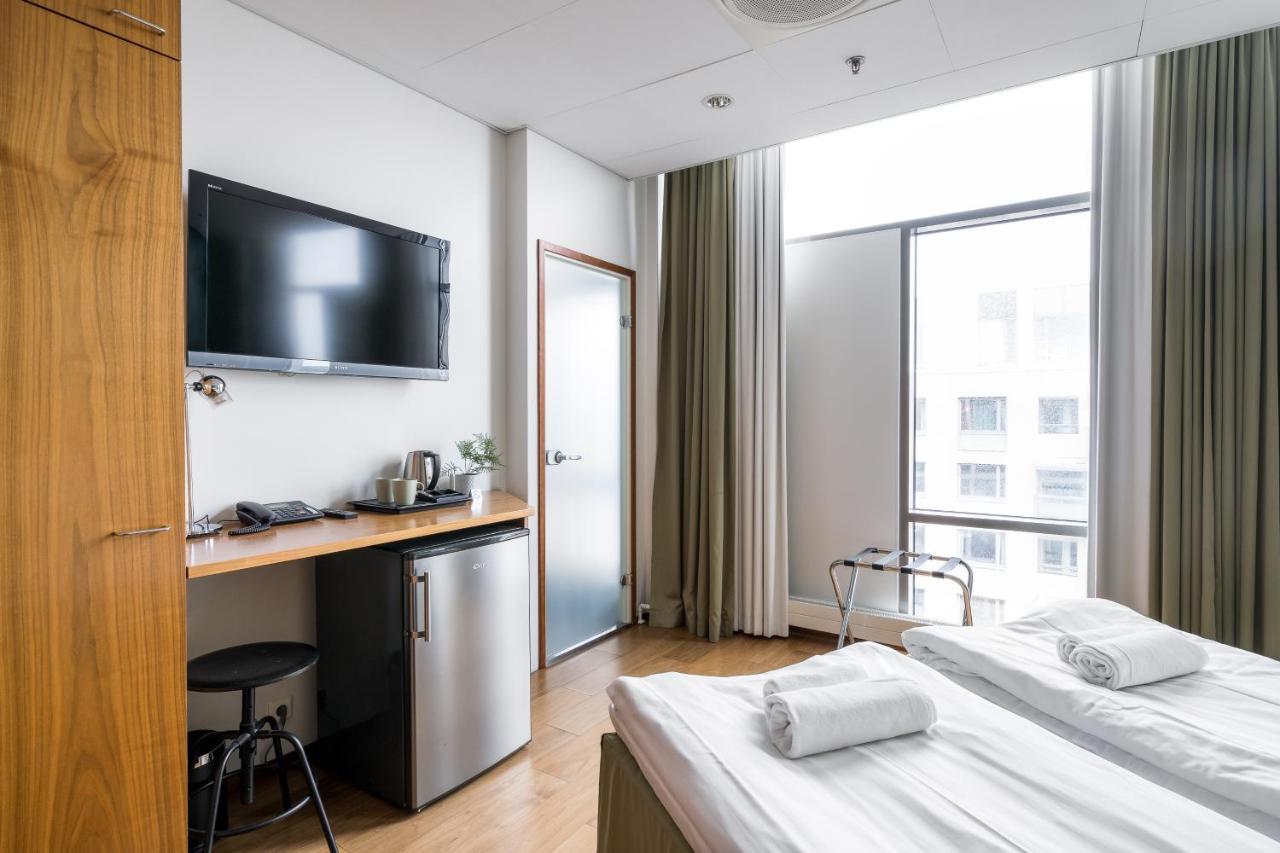 Hiisi Hotel Helsinki Jaetkaesaari Екстериор снимка