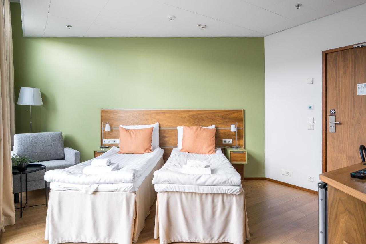 Hiisi Hotel Helsinki Jaetkaesaari Екстериор снимка
