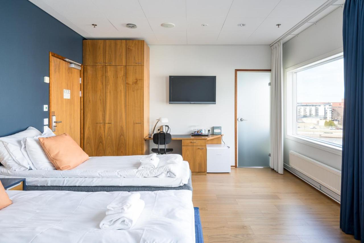 Hiisi Hotel Helsinki Jaetkaesaari Екстериор снимка