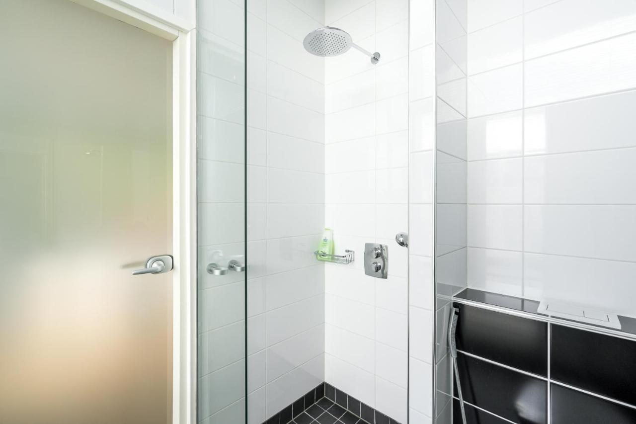 Hiisi Hotel Helsinki Jaetkaesaari Екстериор снимка