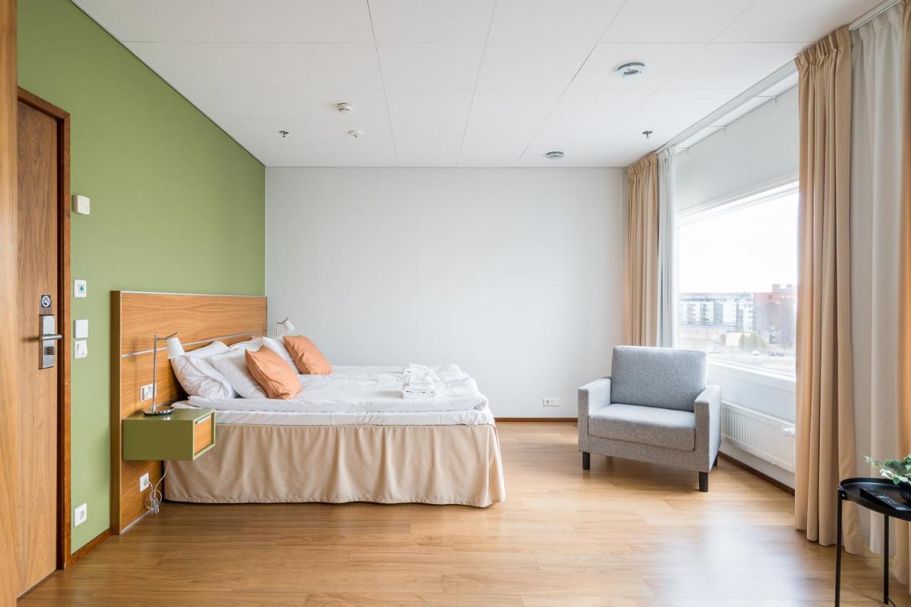 Hiisi Hotel Helsinki Jaetkaesaari Екстериор снимка