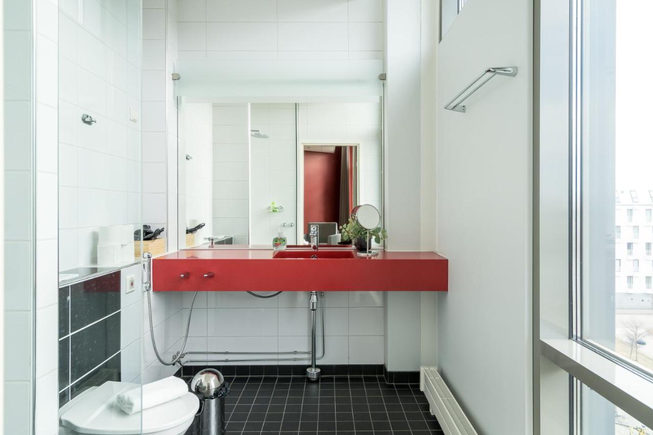 Hiisi Hotel Helsinki Jaetkaesaari Екстериор снимка