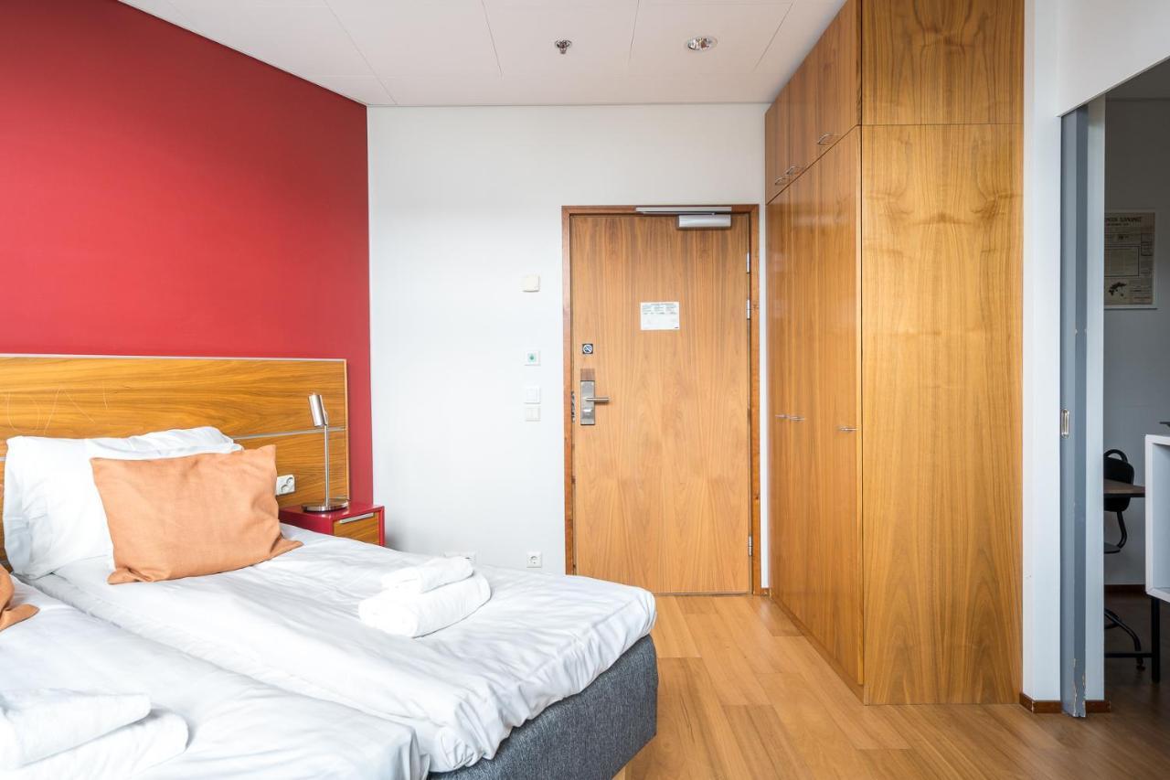 Hiisi Hotel Helsinki Jaetkaesaari Екстериор снимка