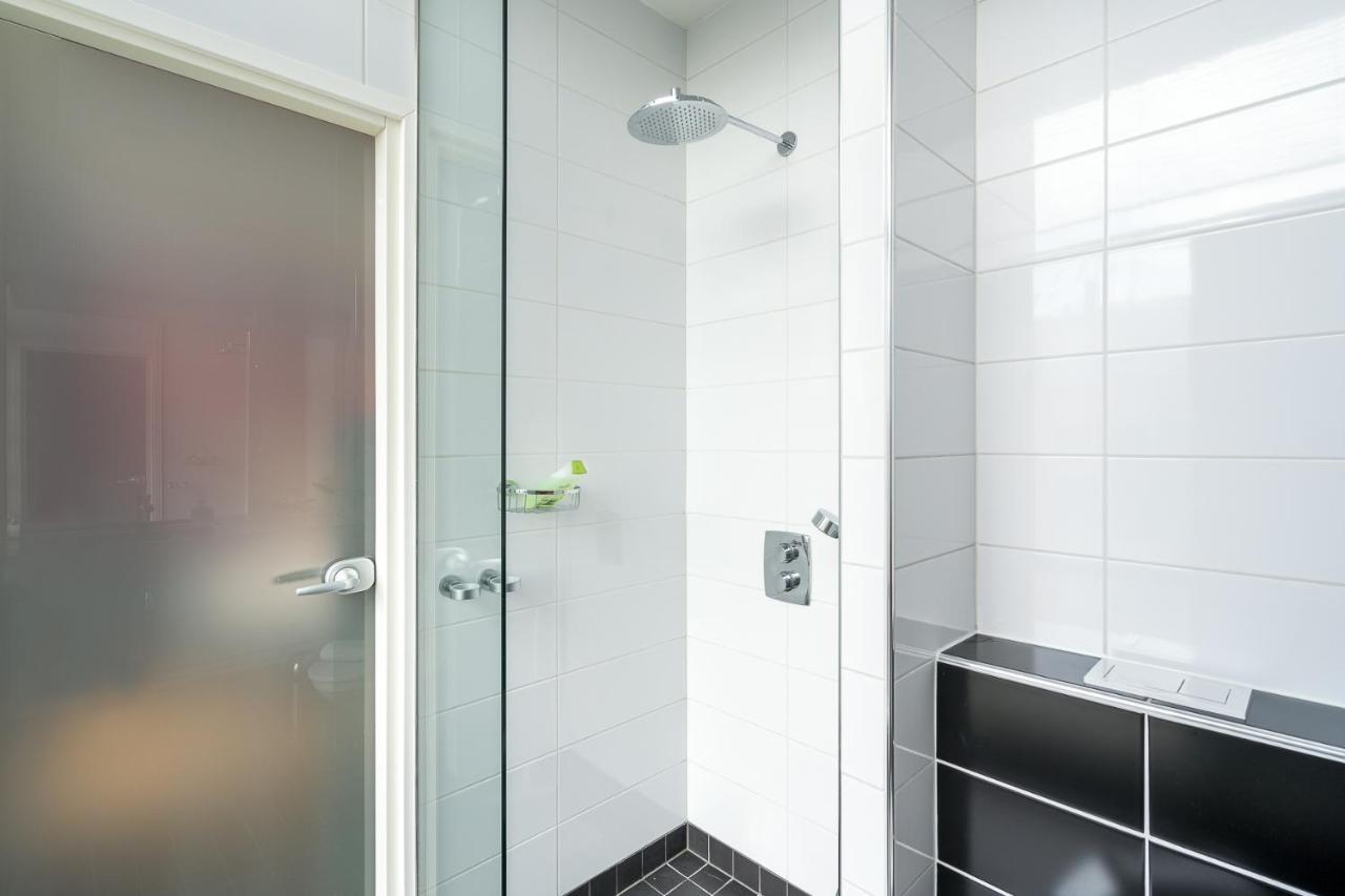 Hiisi Hotel Helsinki Jaetkaesaari Екстериор снимка