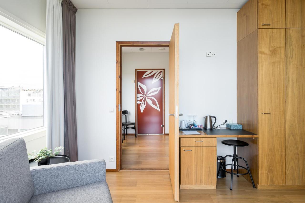 Hiisi Hotel Helsinki Jaetkaesaari Екстериор снимка