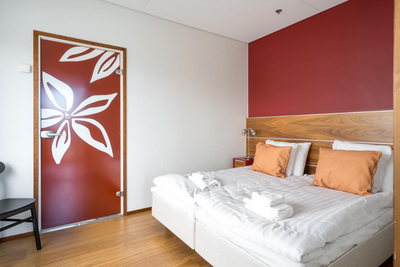 Hiisi Hotel Helsinki Jaetkaesaari Екстериор снимка