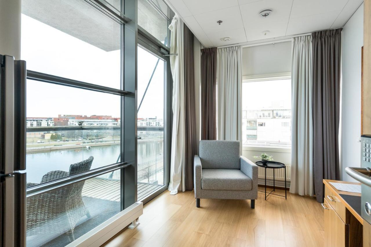 Hiisi Hotel Helsinki Jaetkaesaari Екстериор снимка